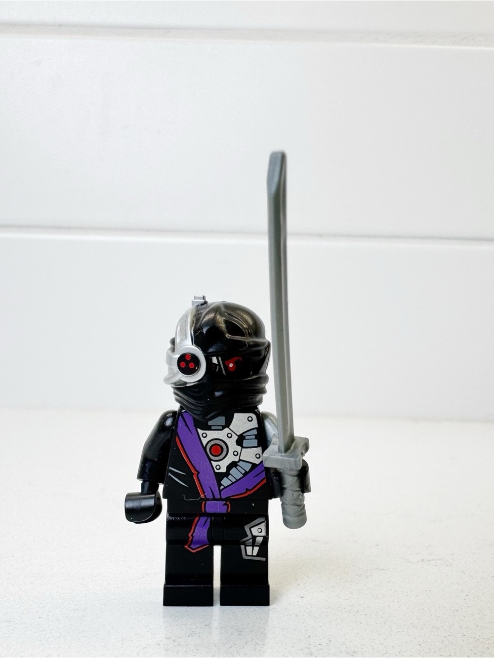 Lego Minifig - Nindroid Warrior - Ninjago - Rebooted